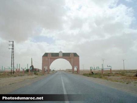 la porte de guelmim bab sahara
